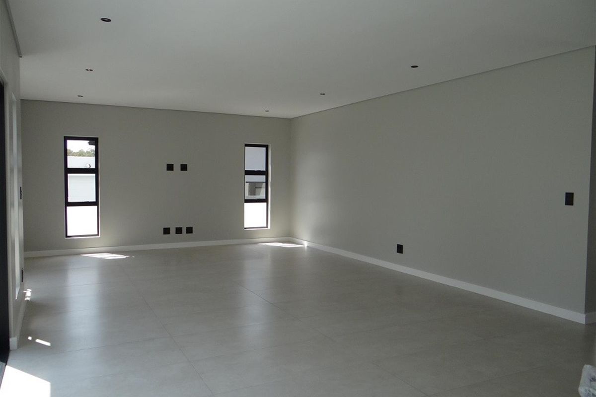 House For Sale in Fountainbrook Estate, Midstream Estate, Centurion - Photo 2