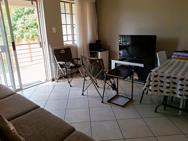 Secure and Spacious 3-Bedroom Townhouse in Mooikloof Ridge Estate - Photo 6