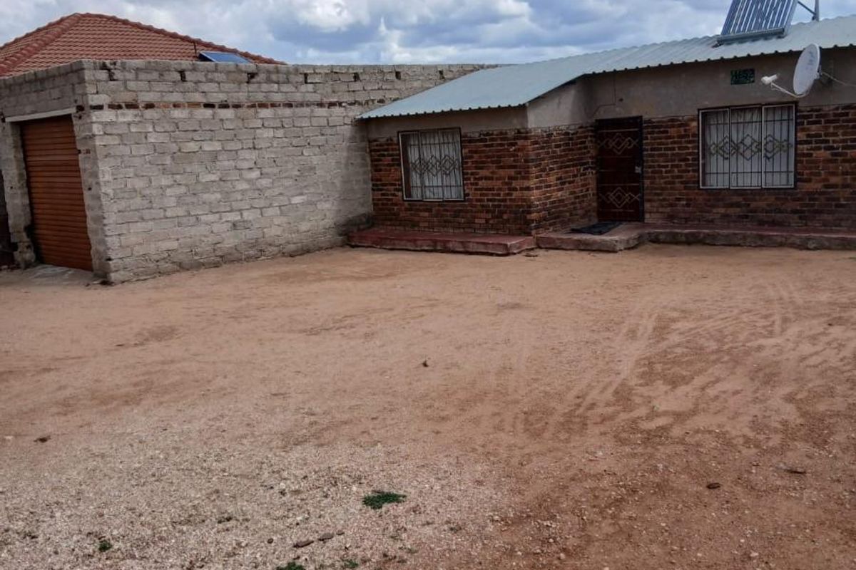 House For Sale in Polokwane Ext 75, Polokwane - Photo 2