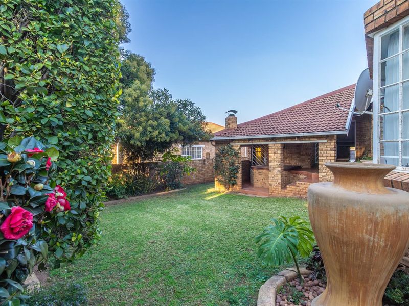 3 Bedroom Cluster in Chancliff Estate - Photo 3