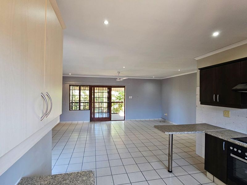 Unit For Sale in Margate, KwaZulu Natal - Photo 5