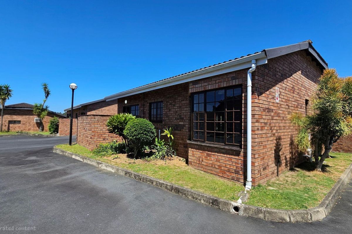 Unit For Sale in Margate, KwaZulu Natal - Photo 2