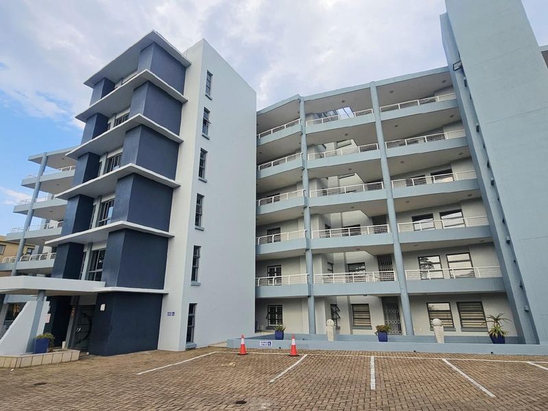 Apartment For Sale in Manaba Beach, Margate, KwaZulu Natal - Photo 2
