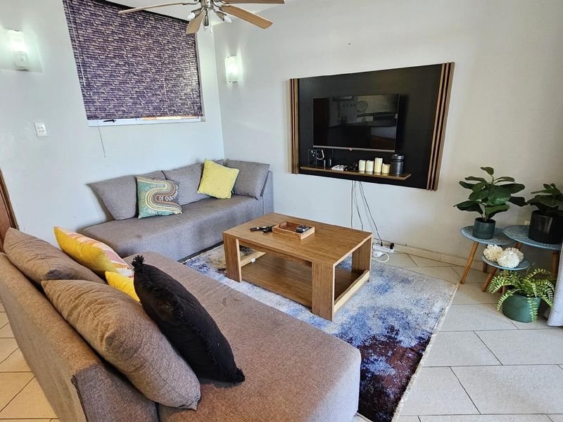 Picturesque Seaview Apartment in Manaba Beach - Photo 4