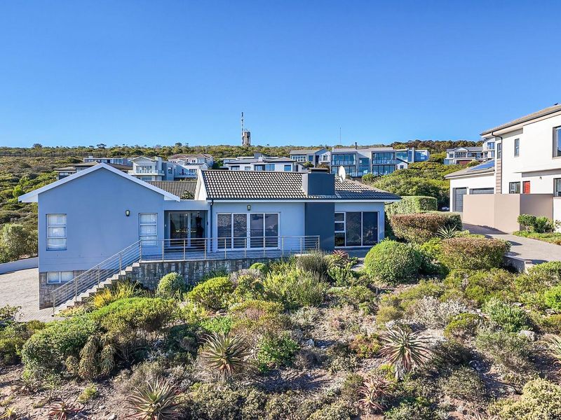 4 Bedroom Family House or Guest House Opportunity! - Photo 6