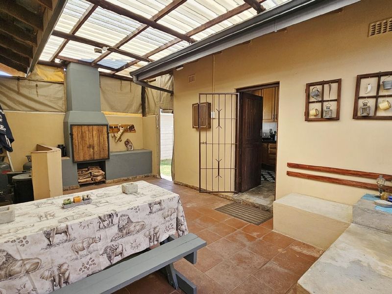 Beautiful Family home in Shelly Beach - Photo 3