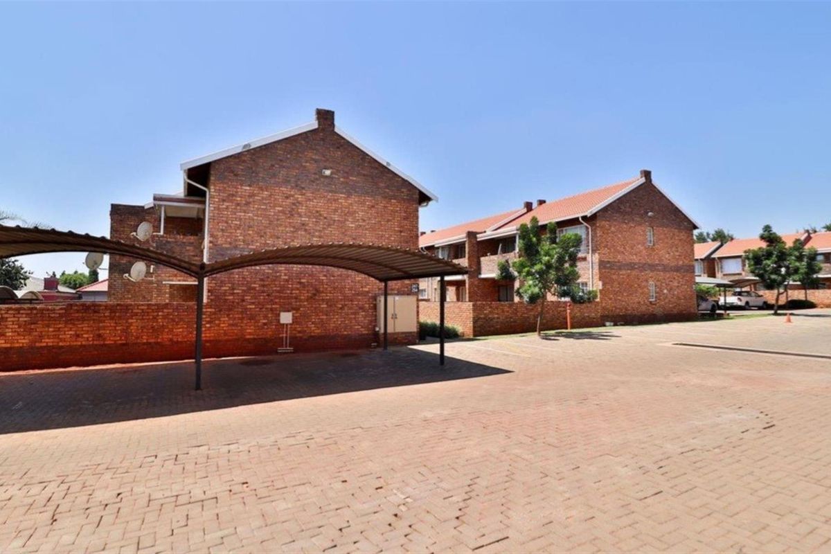 GREAT INVESTMENT AND IDEAL TO RAISE YOUR FAMILY - Photo 4