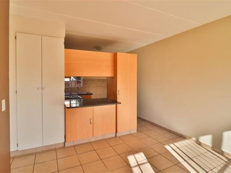 GREAT INVESTMENT AND IDEAL TO RAISE YOUR FAMILY - Photo 10