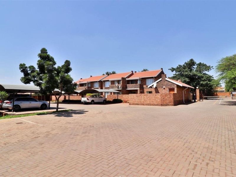 GREAT INVESTMENT AND IDEAL TO RAISE YOUR FAMILY - Photo 3