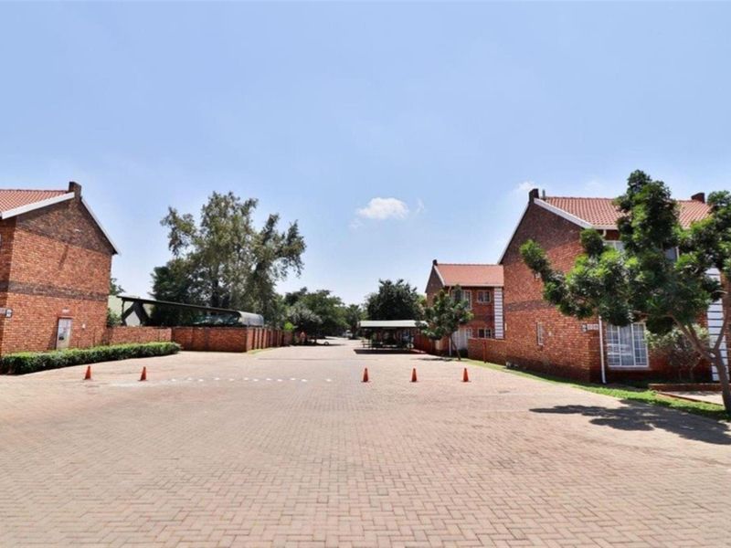 GREAT INVESTMENT AND IDEAL TO RAISE YOUR FAMILY - Photo 2