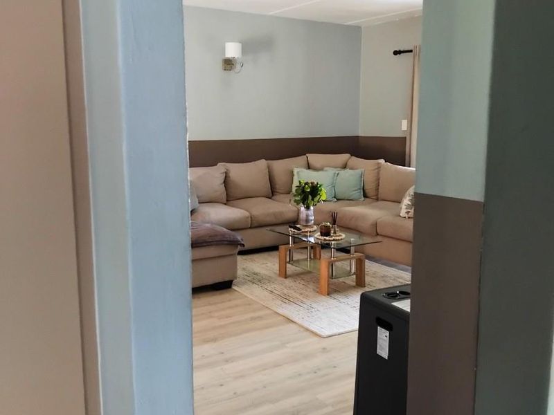 Lovely Modern 2-Bed 2 (Full) Bath Ground Floor Apartment For Sale in Secure Estate - Photo 8