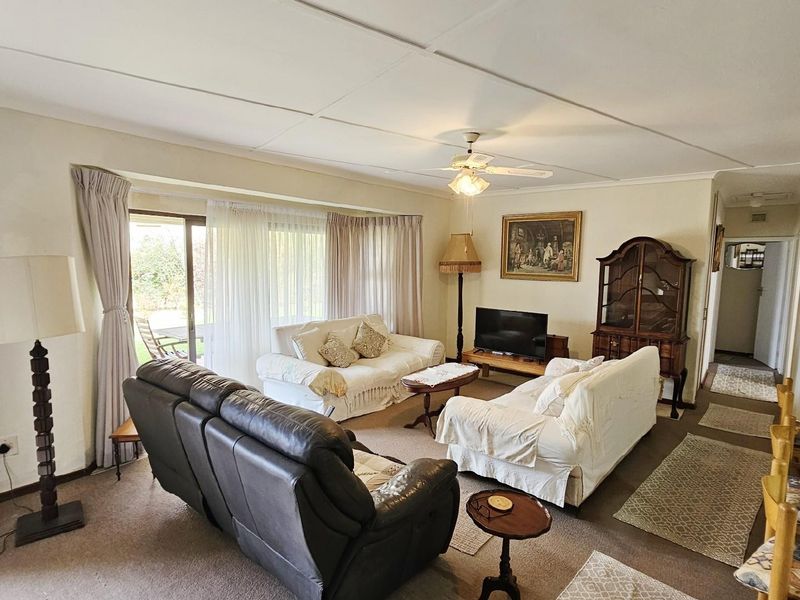 Townhouse For Sale in Uvongo Beach, Margate, KwaZulu Natal - Photo 10