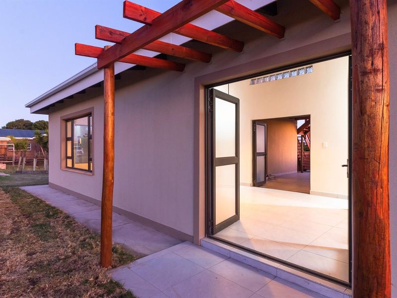 House For Sale in Boesmansriviermond - Photo 8
