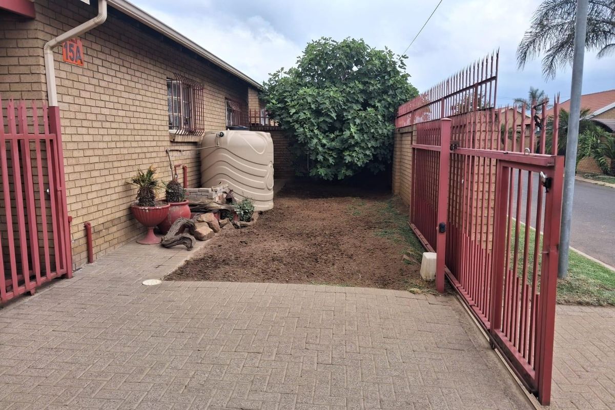 House For Sale in Reyno Ridge, Witbank - Photo 5