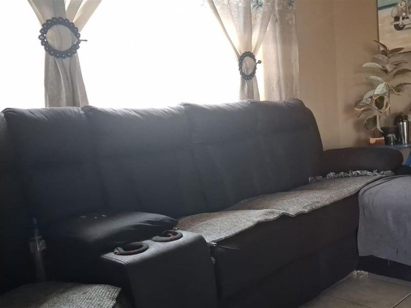 House For Sale in Reyno Ridge, Witbank - Photo 9