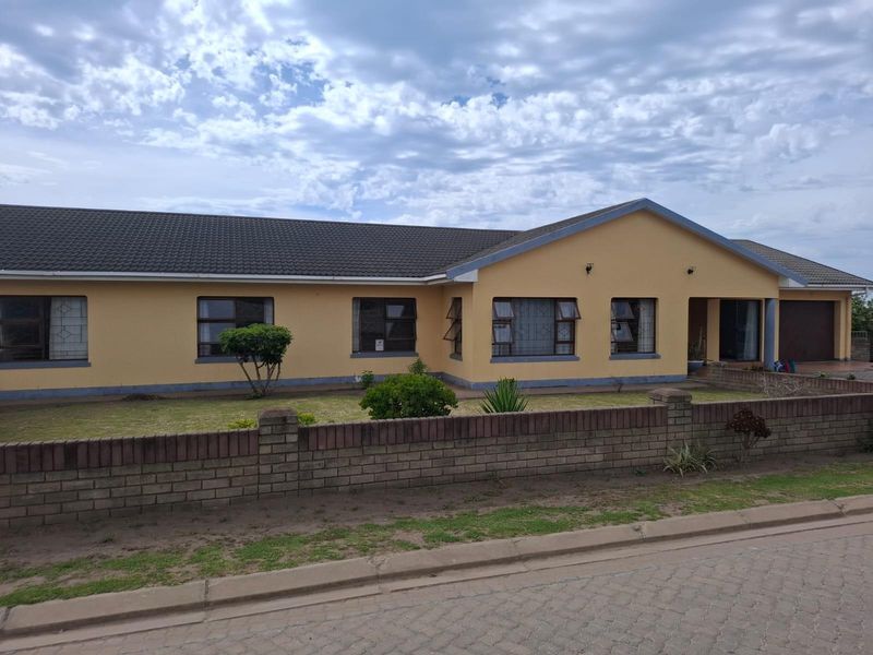 House For Sale in Pacaltsdorp George Western Cape - Photo 7