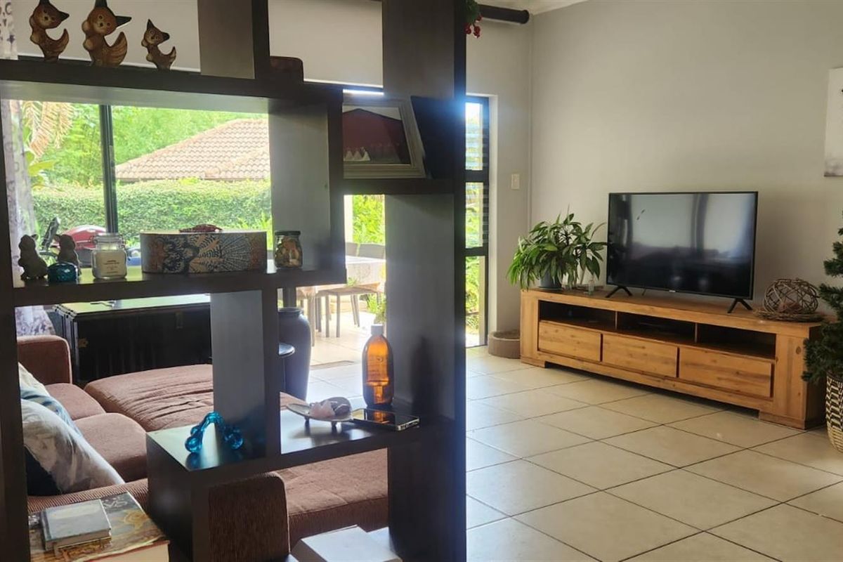 FOR SALE: Perfectly Positioned - 2 Bedroom Ground Apartment in Ballito Gardens - Photo 4