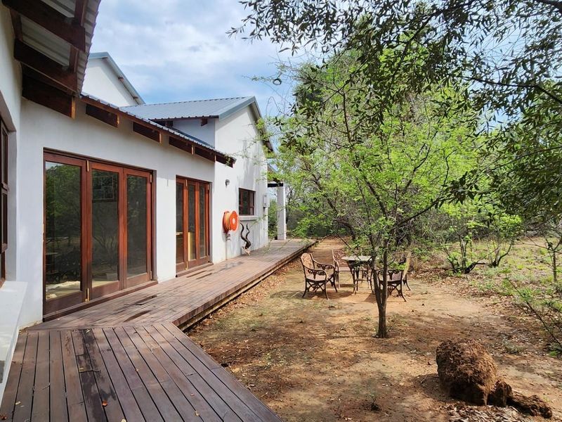 Private Game Farm -  Four bedroom home near Bela-Bela - 186 hectares -  SOLE MANDATE - Photo 2