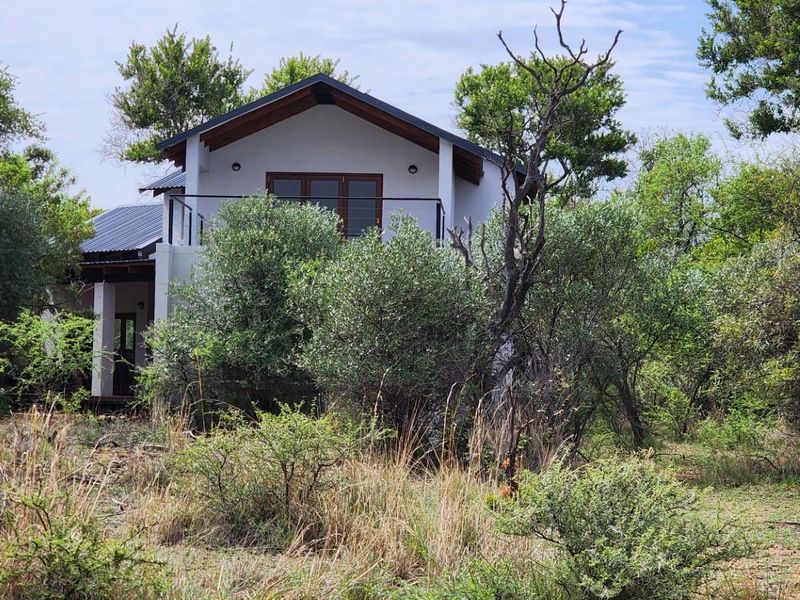 Private Game Farm -  Four bedroom home near Bela-Bela - 186 hectares -  SOLE MANDATE - Photo 4