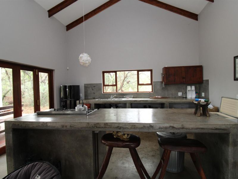 Private Game Farm -  Four bedroom home near Bela-Bela - 186 hectares -  SOLE MANDATE - Photo 7