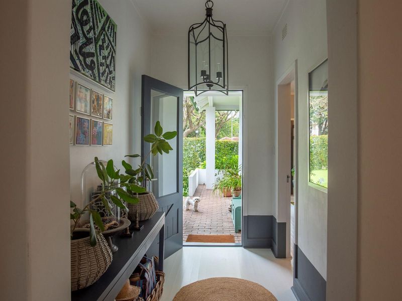 Heritage Home in the Heart of The Parks, Warmth, Charm, Best of Family Living. - Photo 2