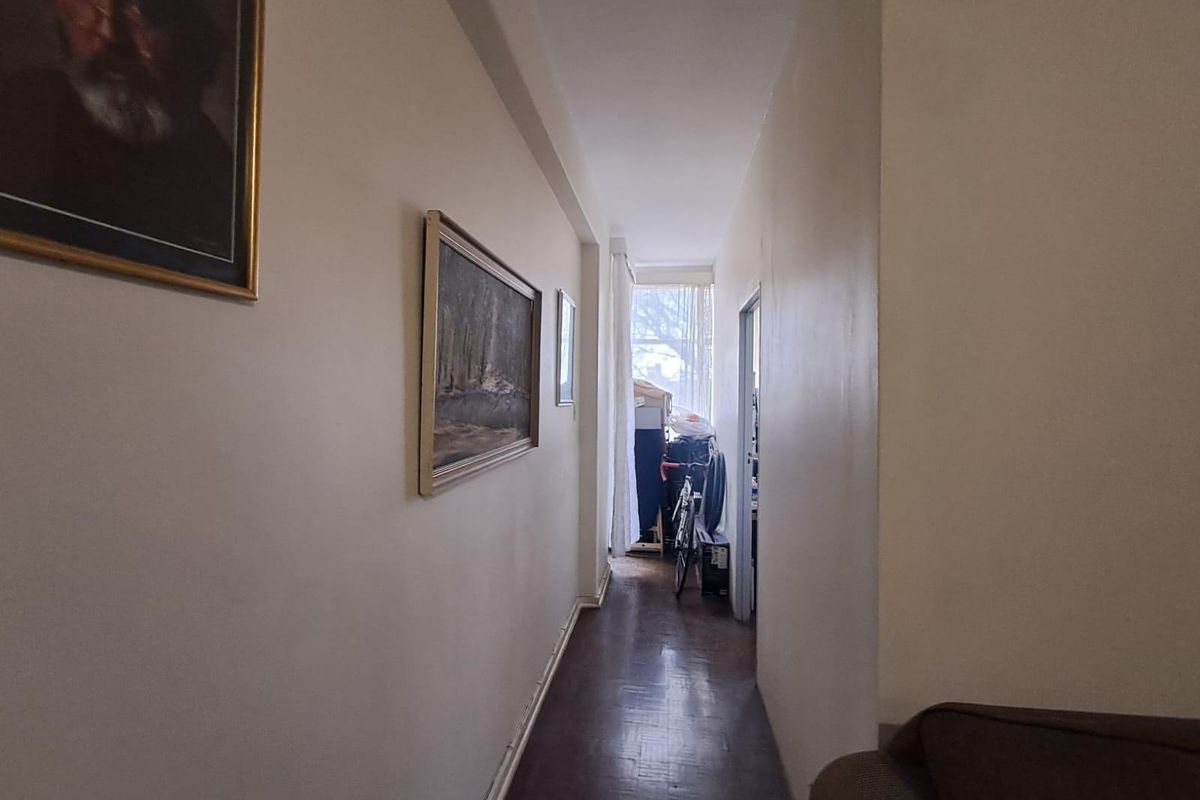 Apartment For Sale in Yeoville, Johannesburg - Photo 3