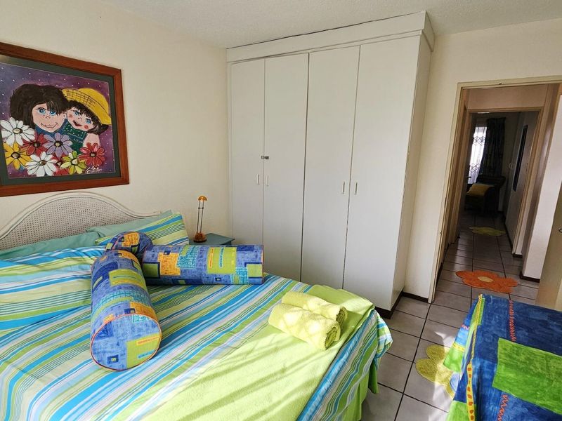 2 bedroom Apartment For Sale in Uvongo Beach, Margate, KwaZulu Natal - Photo 10