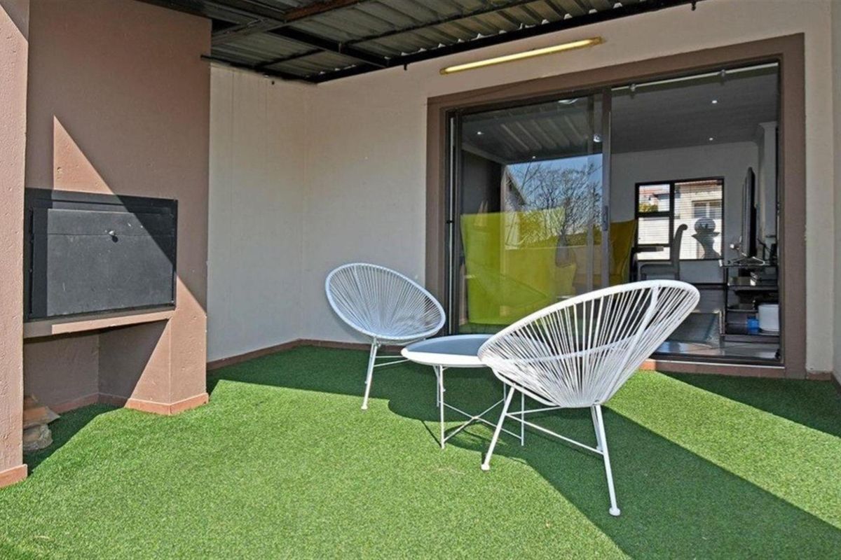 Heavenly 3-Bedroom Home in the Heart of Thatchfield - Photo 5