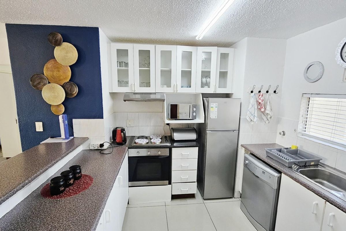 Apartment For Sale in Uvongo Beach, Margate, KwaZulu Natal - Photo 5