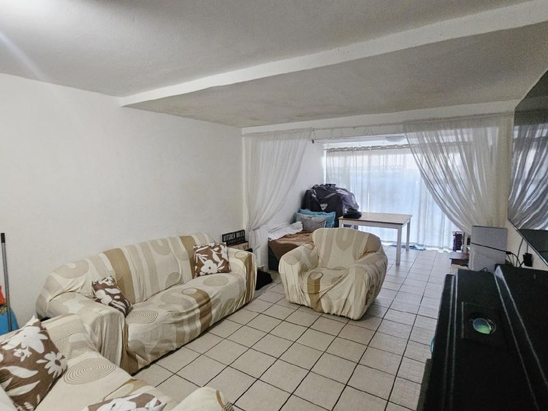 Apartment For Sale in Margate, KwaZulu Natal - Photo 6