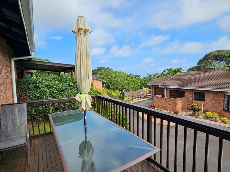 Superb, spacious 2 bedroom Townhouse on the market in a tranquil Eco Estate - Photo 10