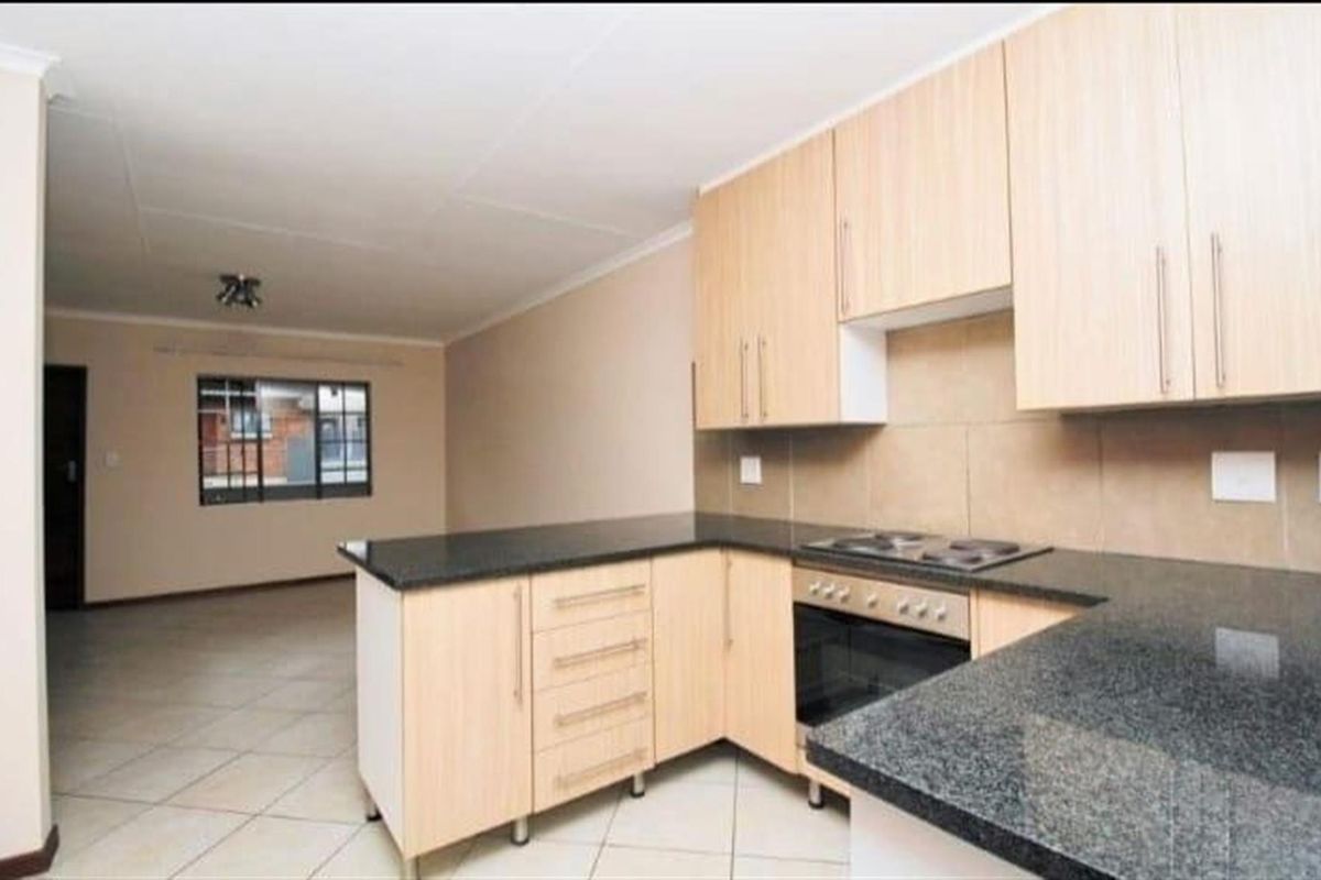 2 bed,1 Bath apartment for sale in Sage wood - Photo 5