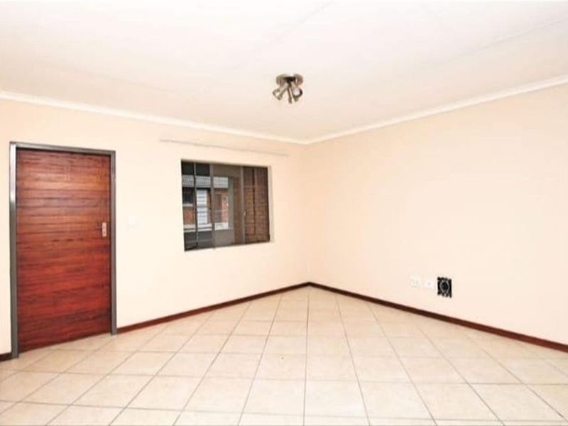 2 bed,1 Bath apartment for sale in Sage wood - Photo 8