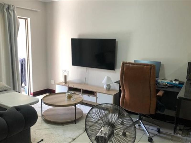 1 Bed 1 Bath apartment for rent in Noordwyk - Photo 8