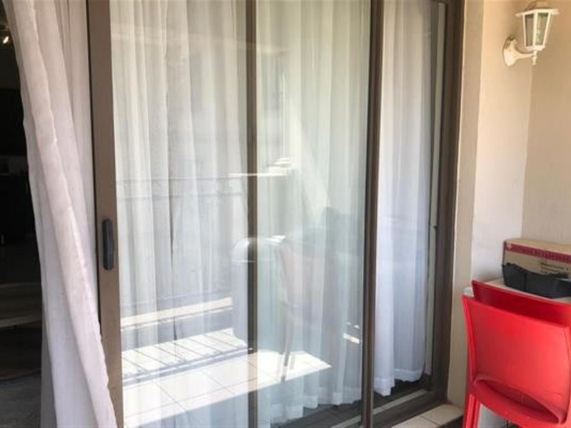 1 Bed 1 Bath apartment for rent in Noordwyk - Photo 10