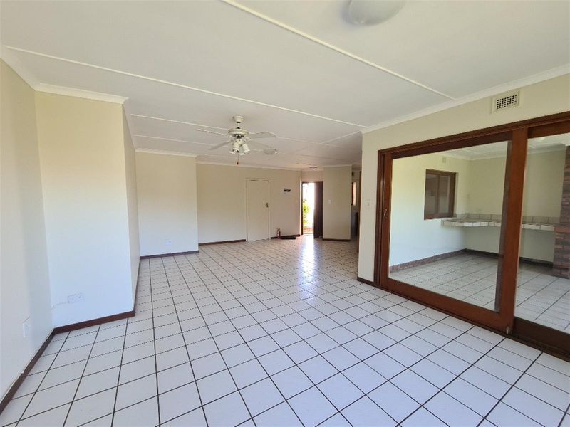 3 Bedroom Apartment For Sale in Margate, KwaZulu Natal - Photo 10