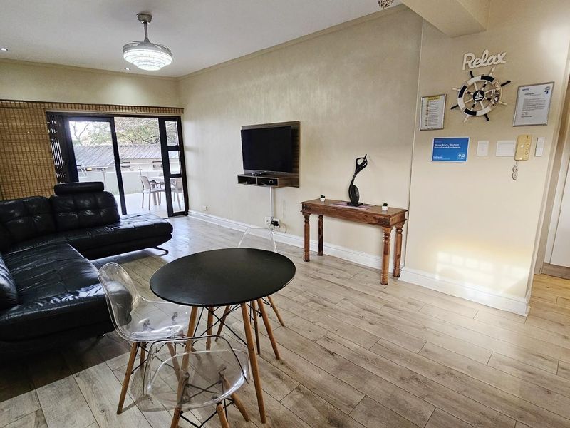 Beautiful Beachfront Apartment For Sale on the Margate Golden Mile, KwaZulu Natal - Photo 9