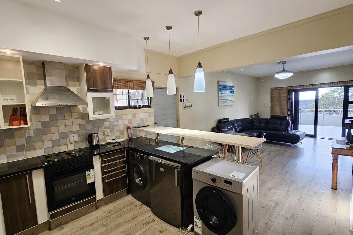 Beautiful Beachfront Apartment For Sale on the Margate Golden Mile, KwaZulu Natal - Photo 4