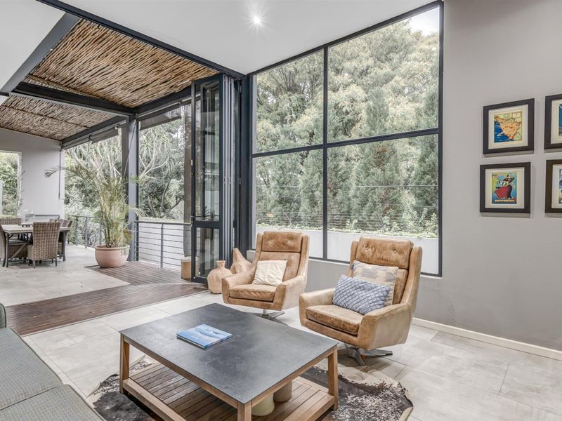 5bed 4bath beautiful home in a Boomed Enclave for Sale in Bryanston - Photo 6