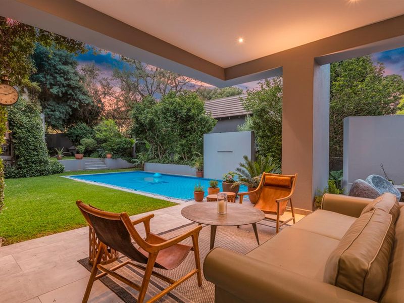 5bed 4bath beautiful home in a Boomed Enclave for Sale in Bryanston - Photo 3