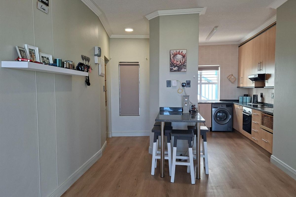 Modern Ground-Floor Corner Unit in the Heart of Summerstrand - Photo 4