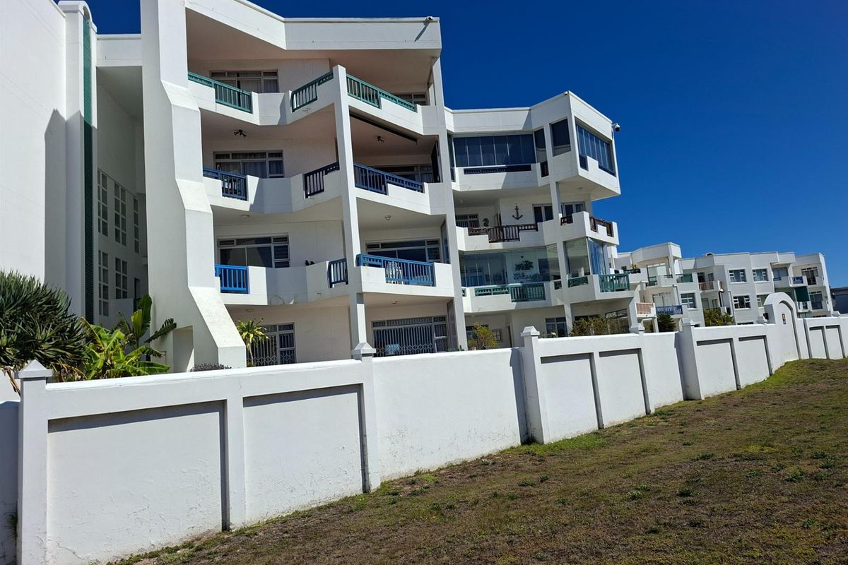 Modern Ground-Floor Corner Unit in the Heart of Summerstrand - Photo 2