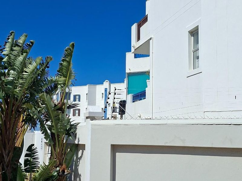 Modern Ground-Floor Corner Unit in the Heart of Summerstrand - Photo 3