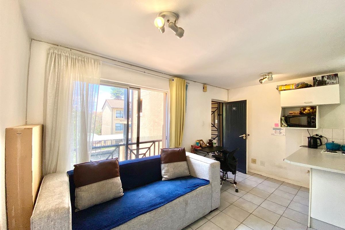 1 Bed Apartment For Sale in Bryanston - Photo 3