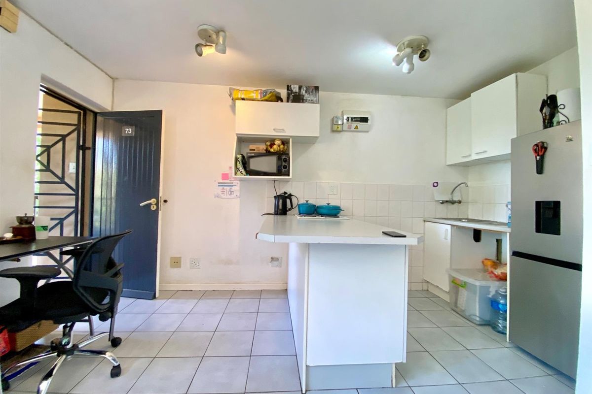 1 Bed Apartment For Sale in Bryanston - Photo 4