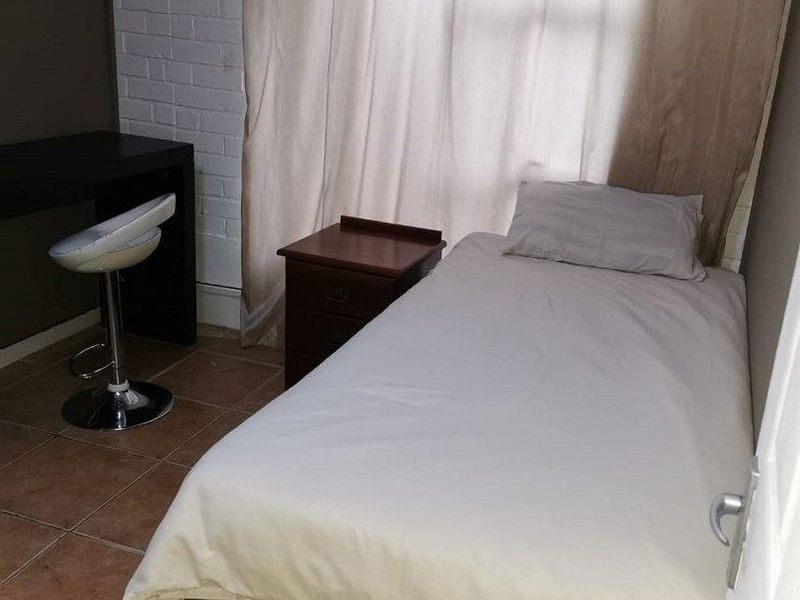 Prime Scottsville Student Investment - Accredited NSFAS Grade-A Earning R75k-R80k+ Monthly - Photo 7