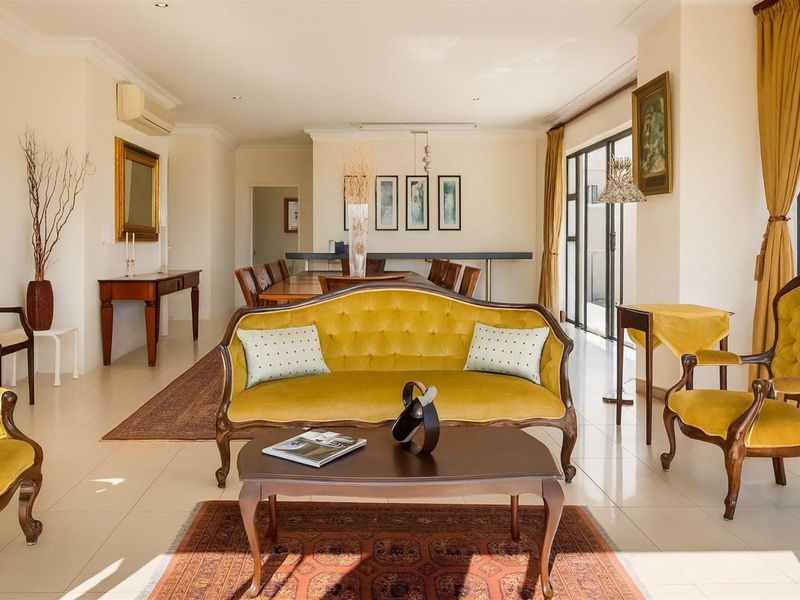 Guest House For Sale in Melkbosstrand - Photo 6