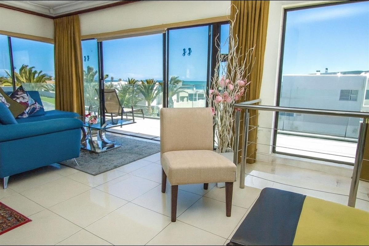 Guest House For Sale in Melkbosstrand - Photo 4