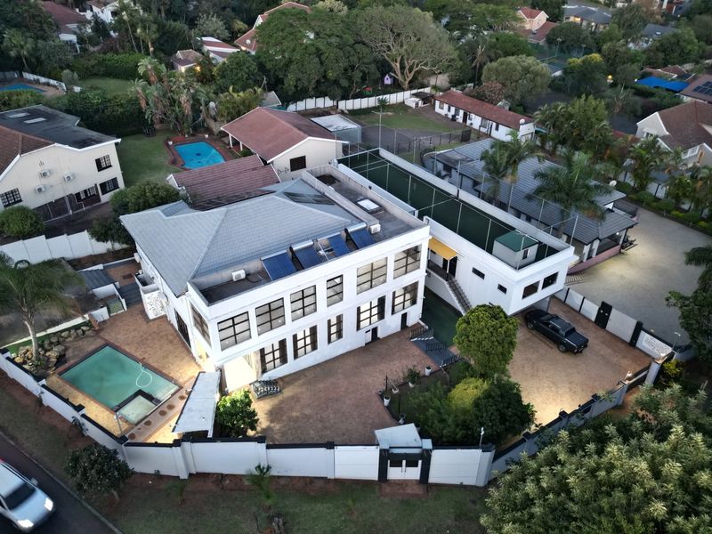 7 Bedroom Double-Story Mansion in Durban North, Durban, KwaZulu Natal - Photo 10