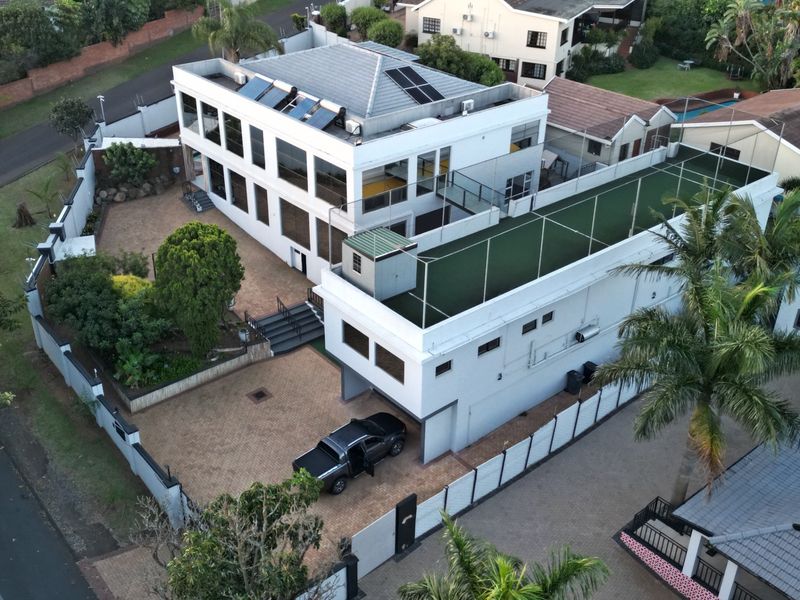 7 Bedroom Double-Story Mansion in Durban North, Durban, KwaZulu Natal - Photo 9